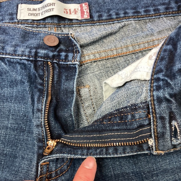 Slim straight Levi’s in good used condition,size 30/32 - Picture 7 of 9